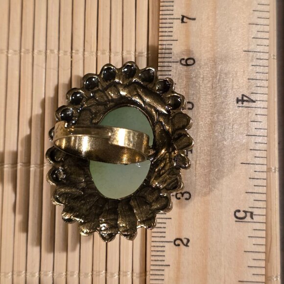 Vintage 90s Bold Bronze and Green Oval Cabochon Ring with Gothic Raised Dots - Picture 8 of 8